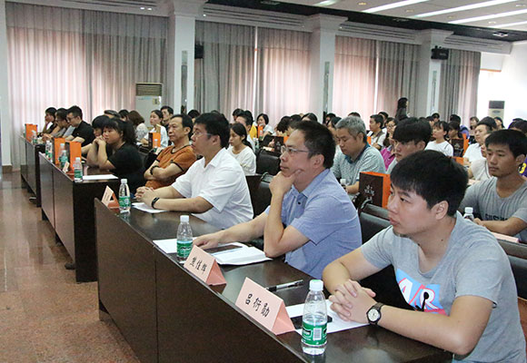 长沙肤康皮肤病医院一对一资助大学生